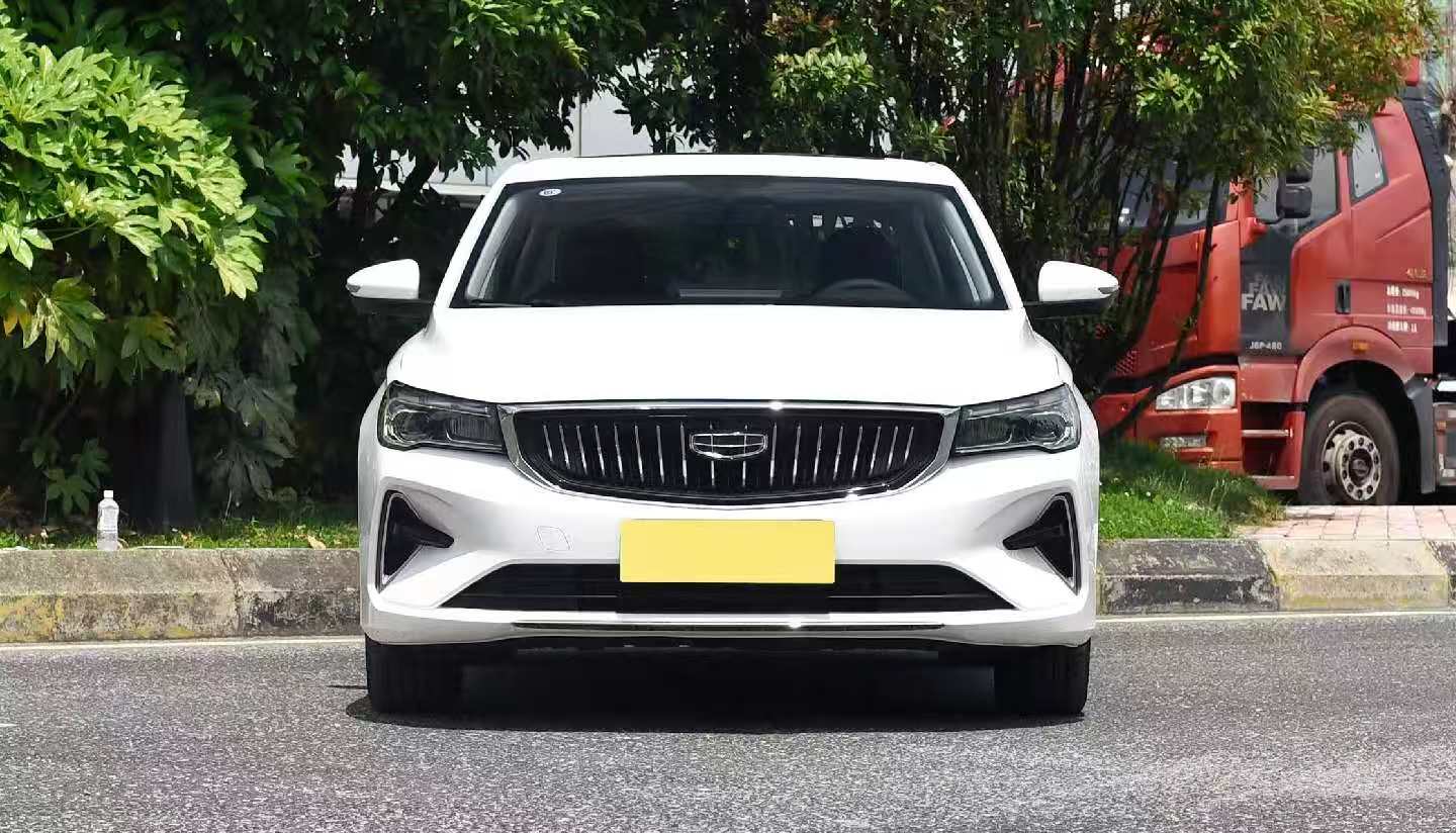 帝豪 2024款 第4代 1.8L DHT醇净版