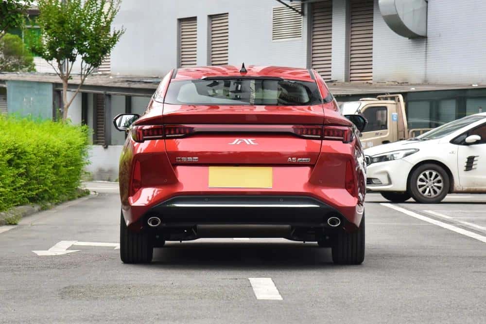 2023款 江淮A5 PLUS 1.5T 自动尊贵PLUS型