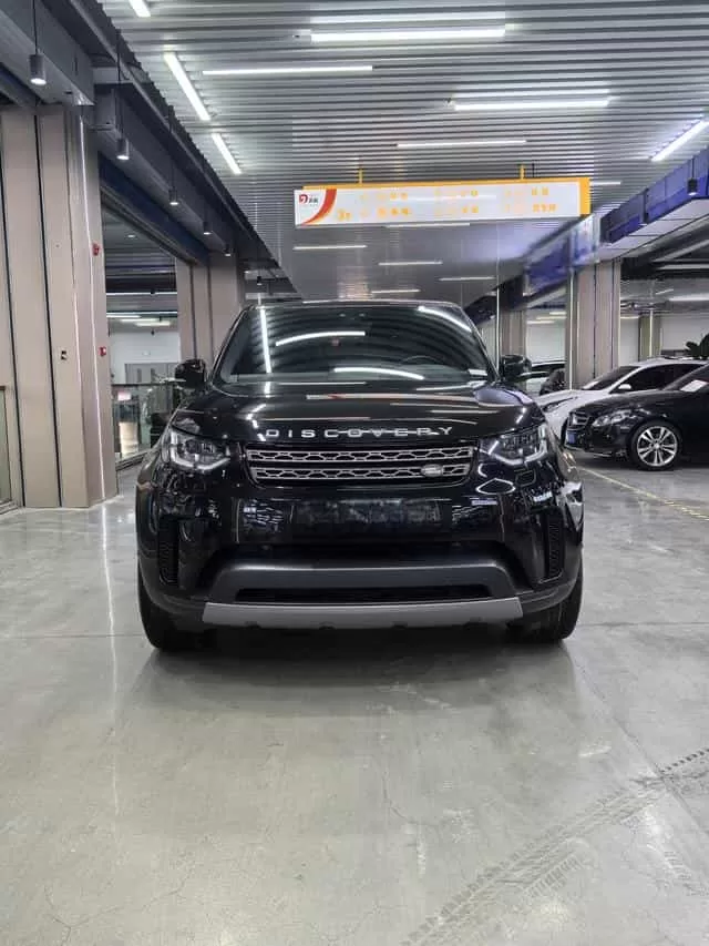 Откройте для себя модель 2020 3.0 V6 SE