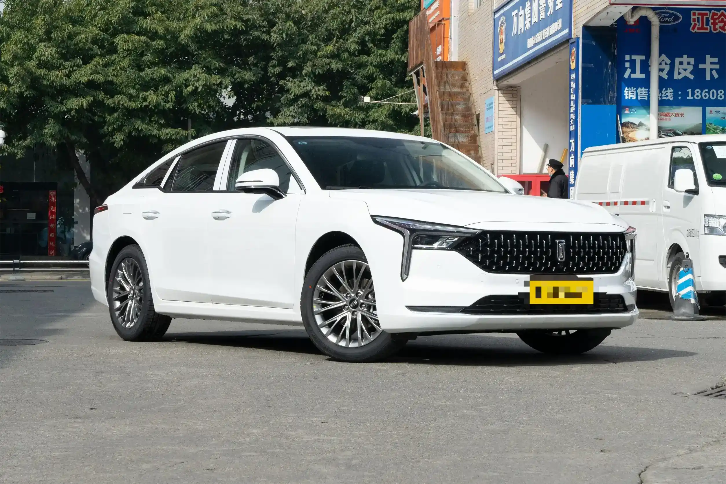 Pentium B70 2023 третьего поколения 1,5-тонного типа с автоматическим управлением