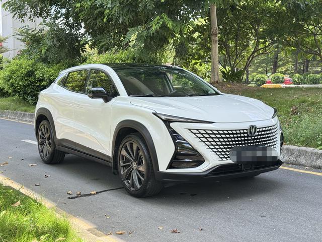 Changan UNI-T 2020 1,5 Т Премиум-класса