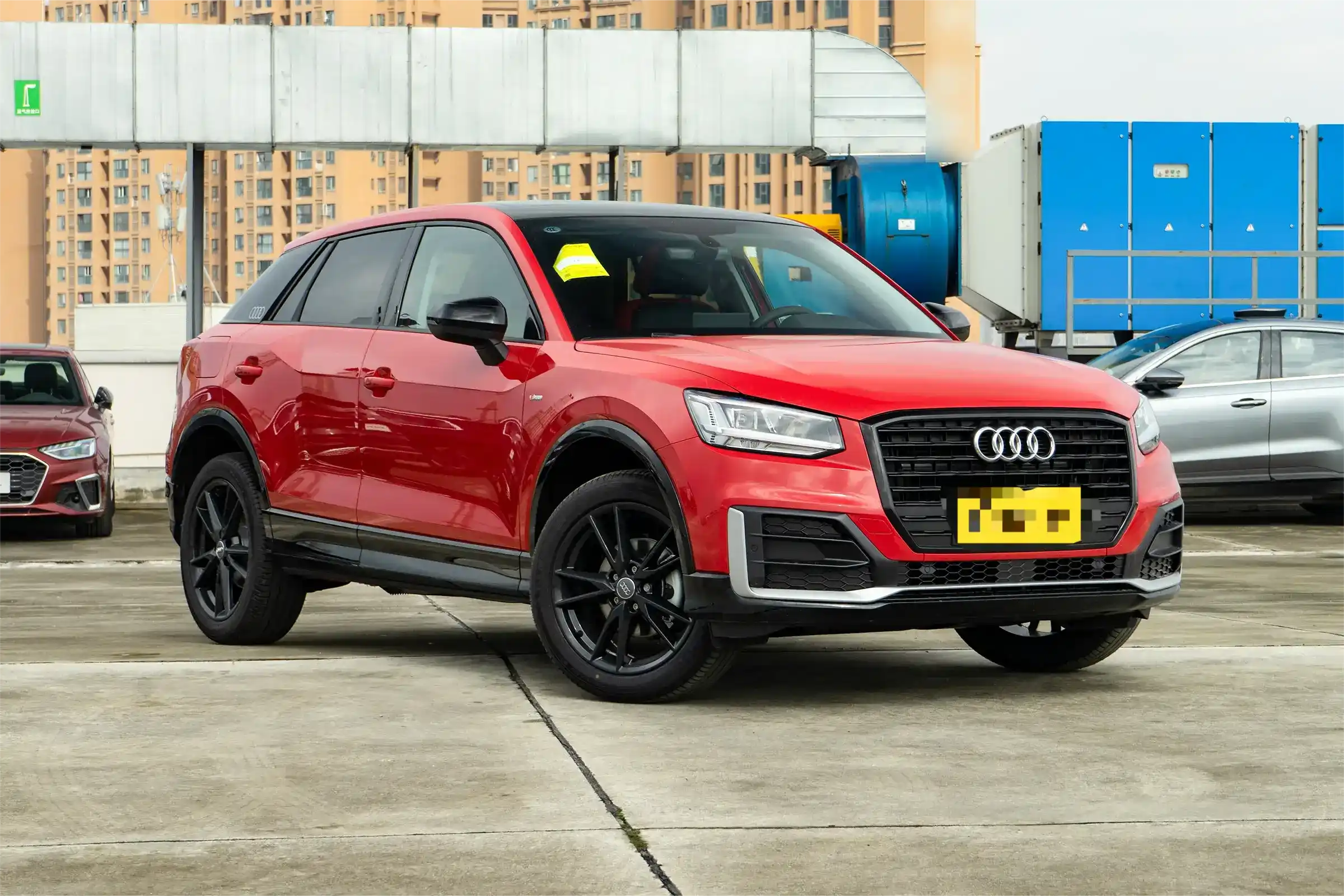 Audi Q2L 2020 35TFSI агрессивного и динамичного типа