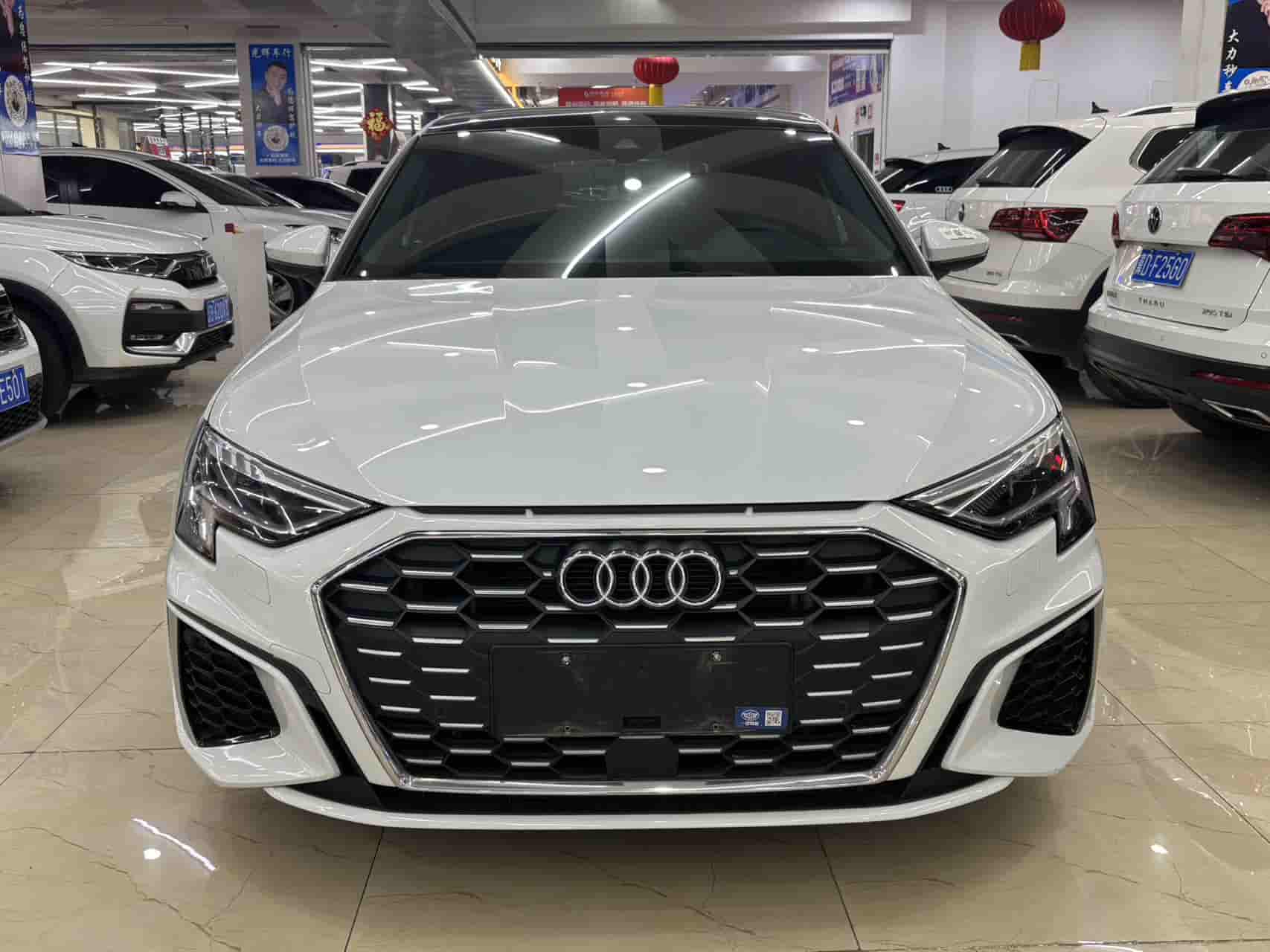 Audi A3 Sportback 35TFSI 2022 года выпуска, модный спортивный