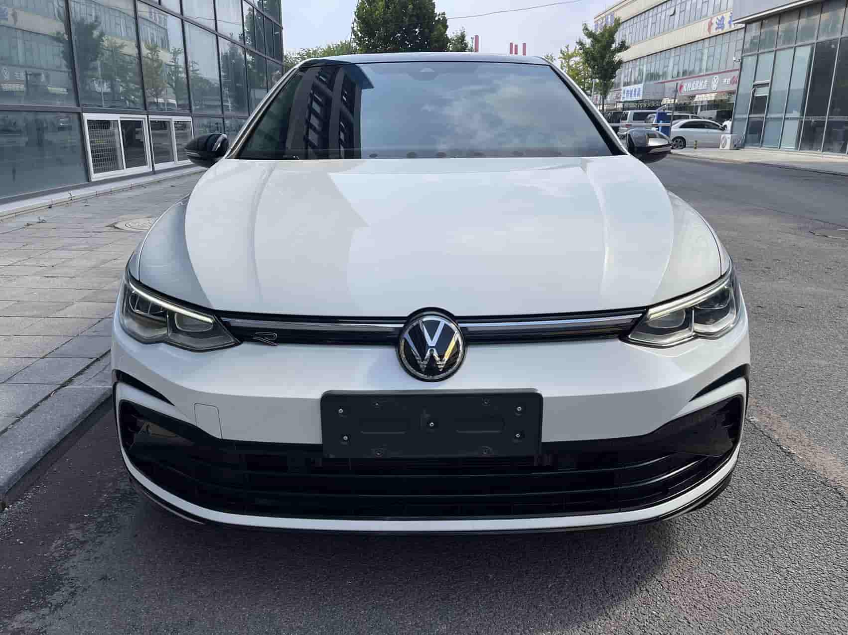 21 Версия Volkswagen Golf 1.4T 280 TSI DSG R-Line