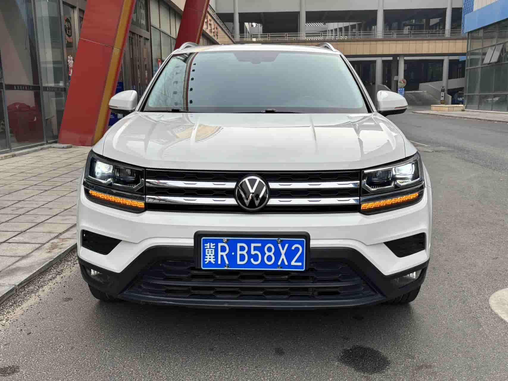 22 Volkswagen Tuyue 1.4T 280 TSI с двойным приводом Deluxe Edition