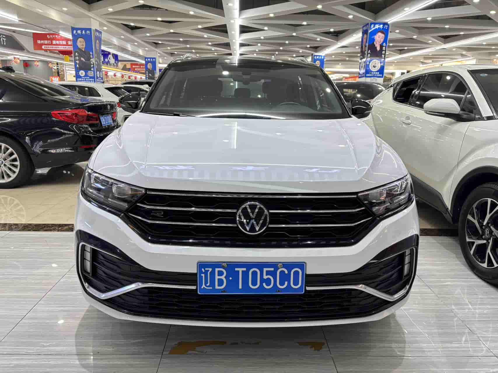 22 Volkswagen Tango 280TSI с полным приводом R-Line Pro PLUS