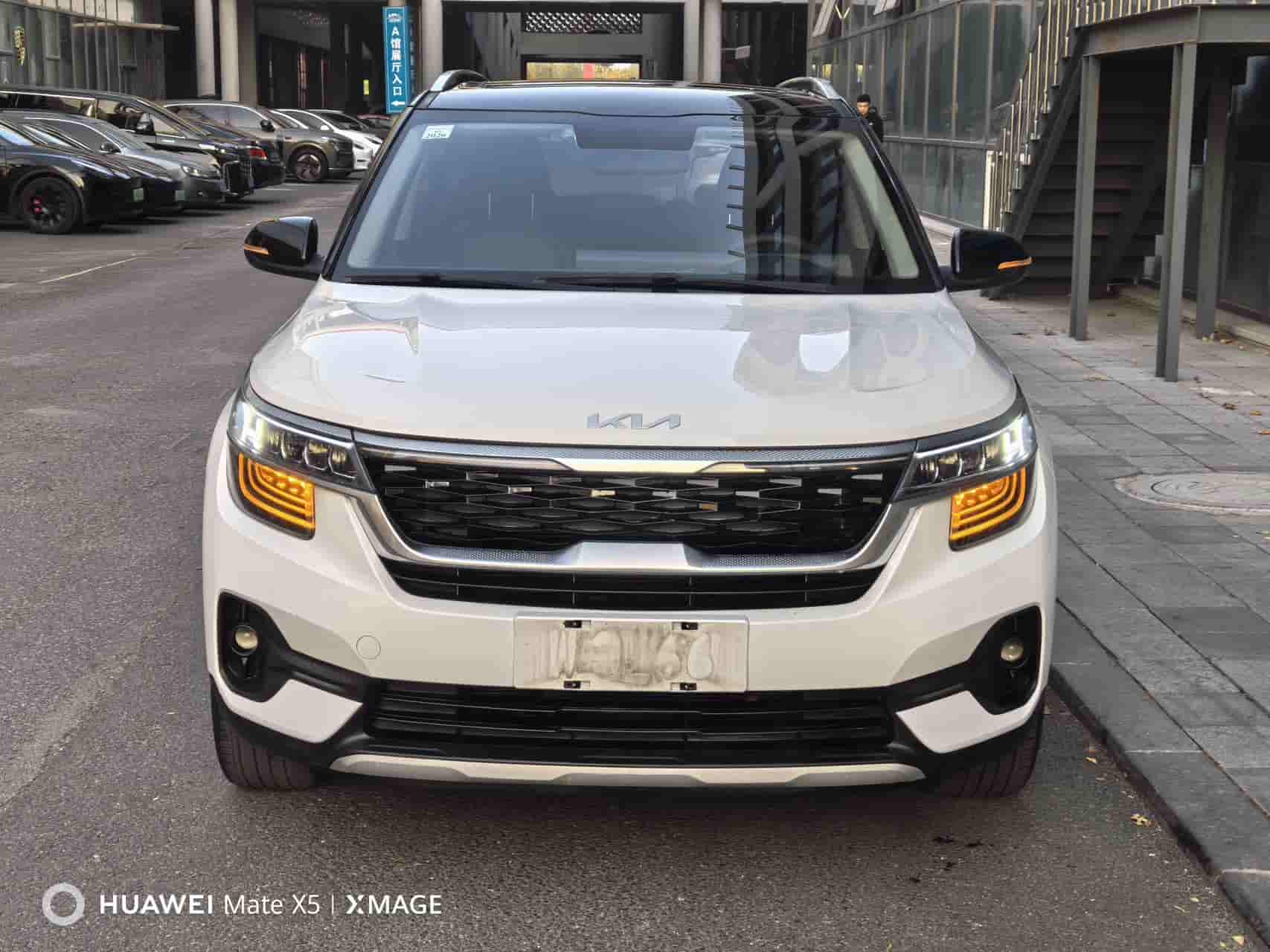 Kia гордится тем, что запускает модную версию KX3