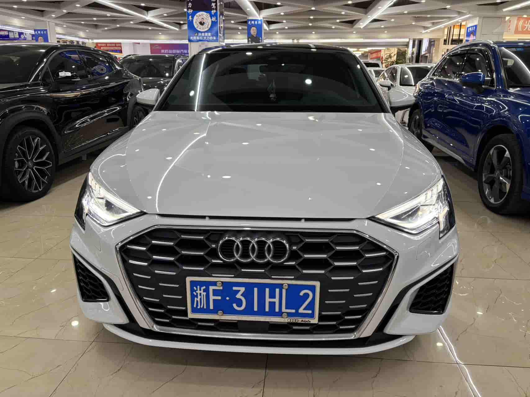 22 Audi A3L седан 35TFSI модный спортивный