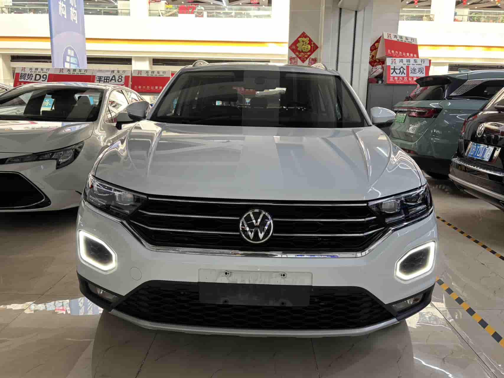 21 обновленный Volkswagen Tango 280TSI DSG с двумя приводами, комфортабельная версия Smart