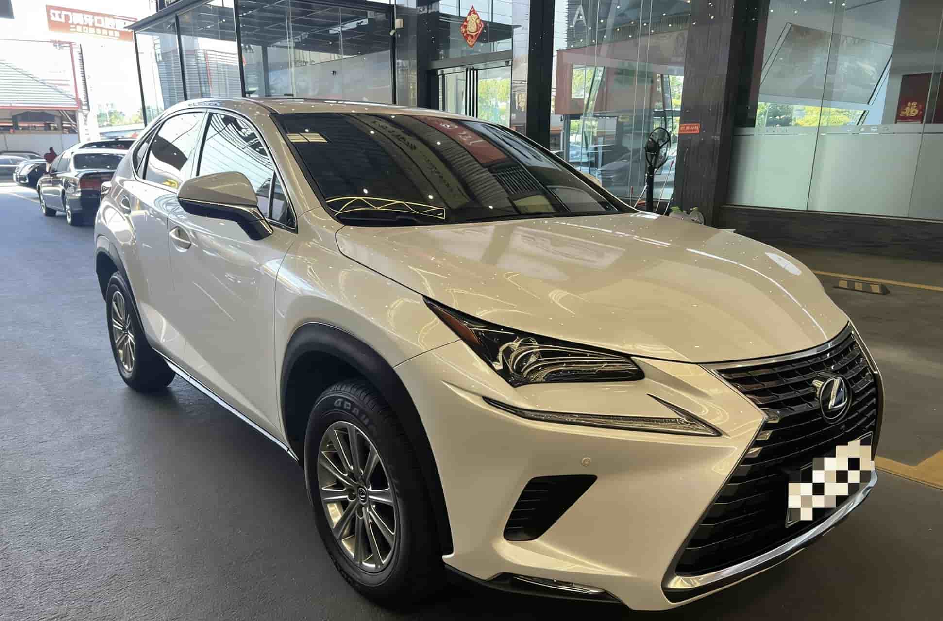 Lexus NX 2020 200 с передним приводом Fengyi Edition Страна VI